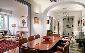 Secret Garden Apartment By Duhomes